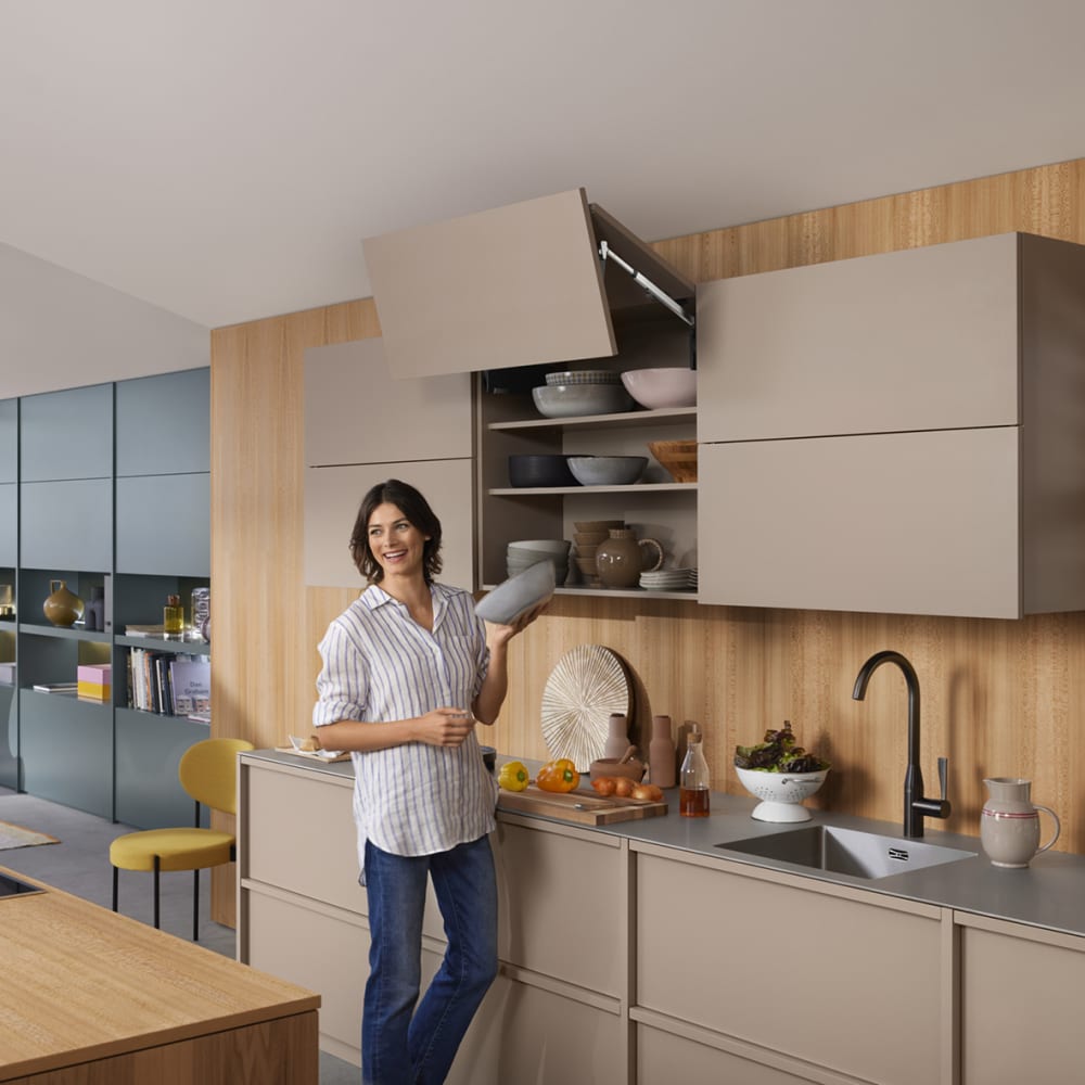 Blum AVENTOS Bi-Fold HF - Cabinet Door Lift Mechanism - Medium Duty (LF) 2700-13500 - Complete Kit