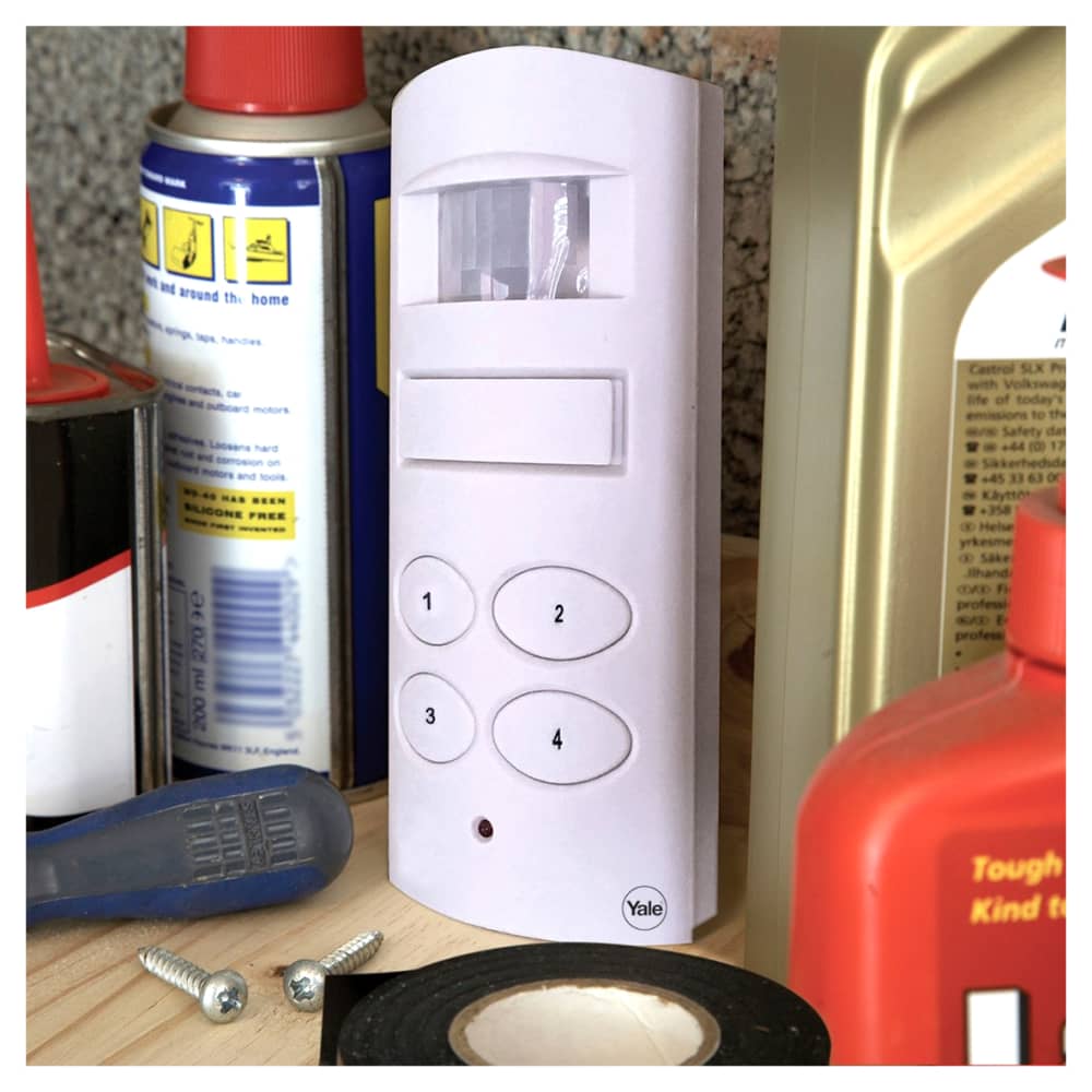 Yale Wireless PIR Motion Detection / Sensor Shed & Garage Alarm White