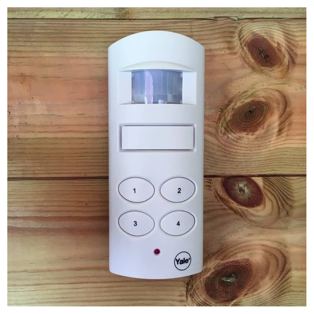 Yale Wireless PIR Motion Detection / Sensor Shed & Garage Alarm - White - SAA5015