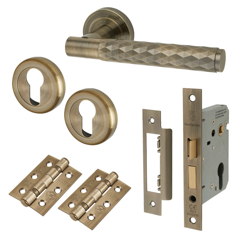 Altro Antique Brass Diamond Euro Lock Door Handles on Rose Pack - Luna ...