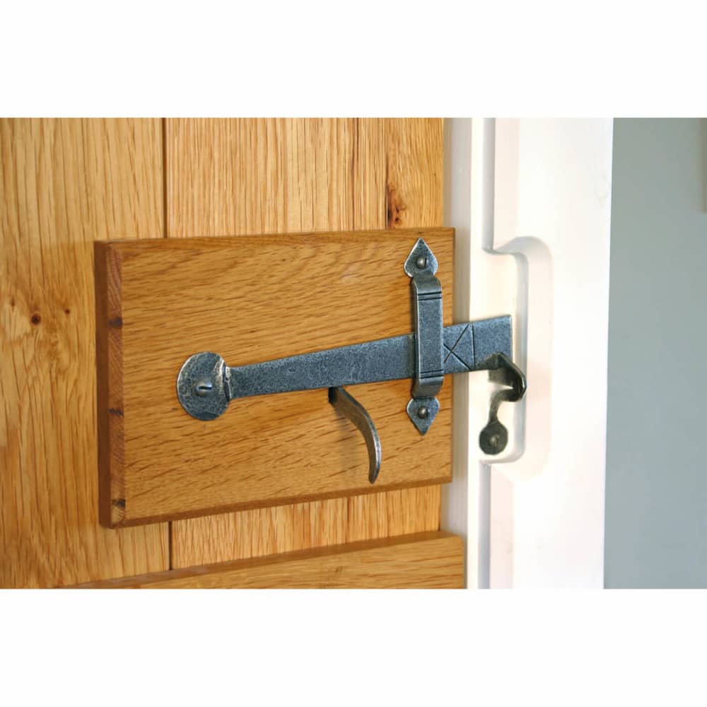 Olde Forge Gothic Thumb Latch Set - Pewter