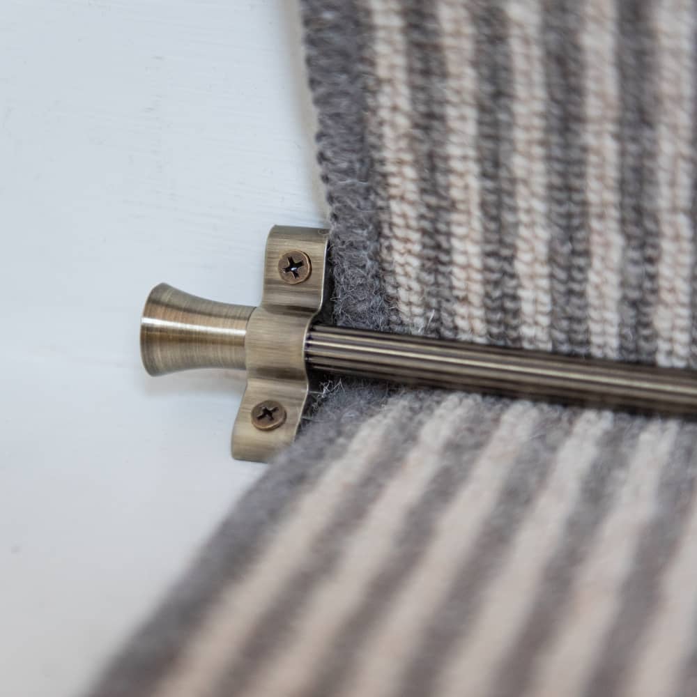 Altro Lines Stair Rod with Fluted Finials - 900mm Length - Antique Brass