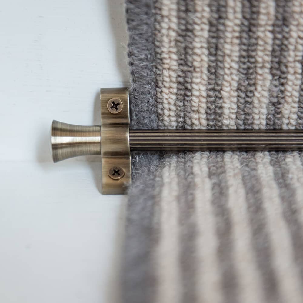 Altro Lines Stair Rod with Fluted Finials - 900mm Length - Antique Brass