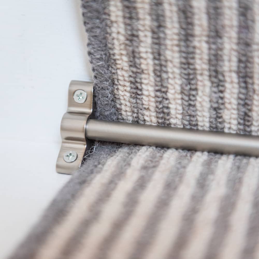 Altro Stair Rod with Plain Finials - 900mm Length - Satin Nickel