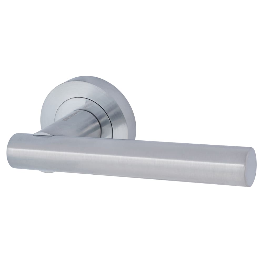 Altro Bella Latch Door Handle on Rose Kit - Satin Chrome