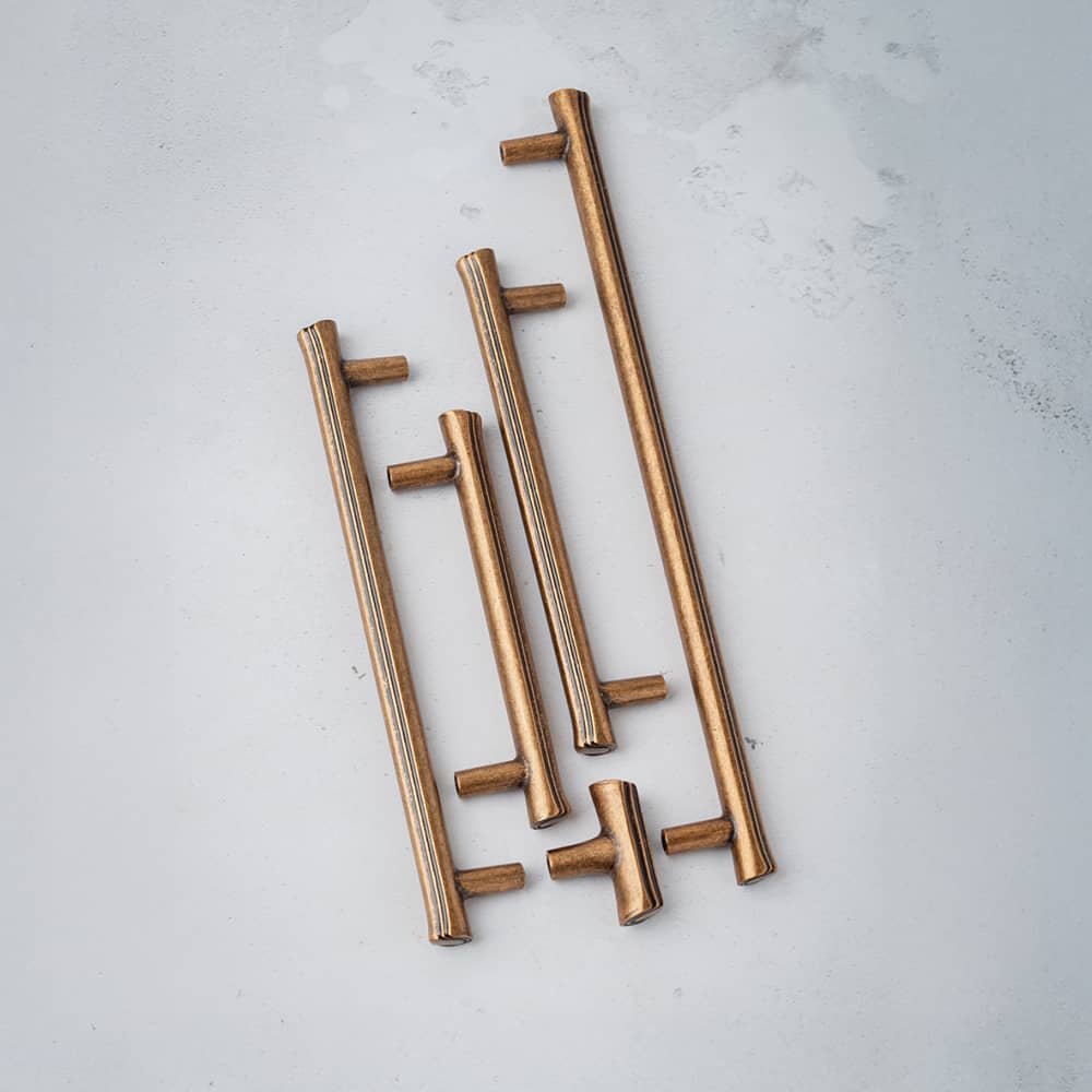 Altro Filton 11mm T-Bar Cabinet Pull Handle - 224mm Centres - Antique Brass