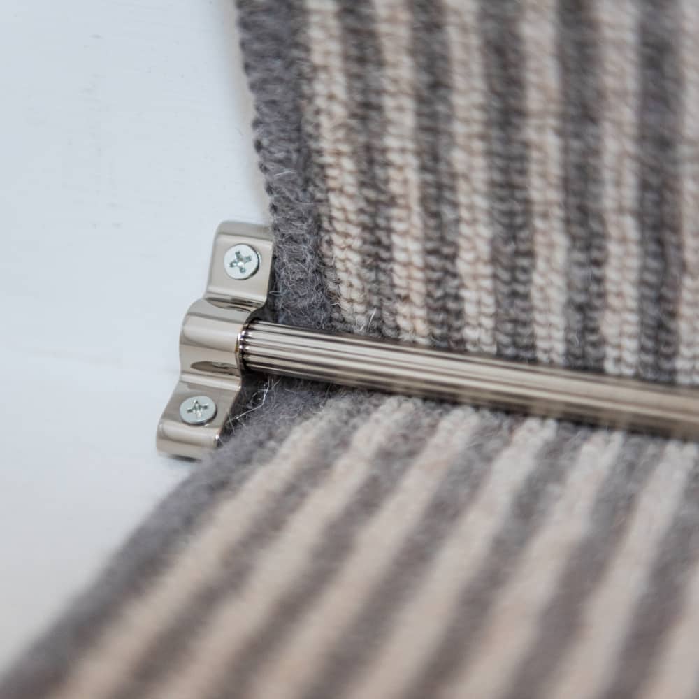 Altro Lines Stair Rod with Plain Finials - 900mm Length - Polished Nickel