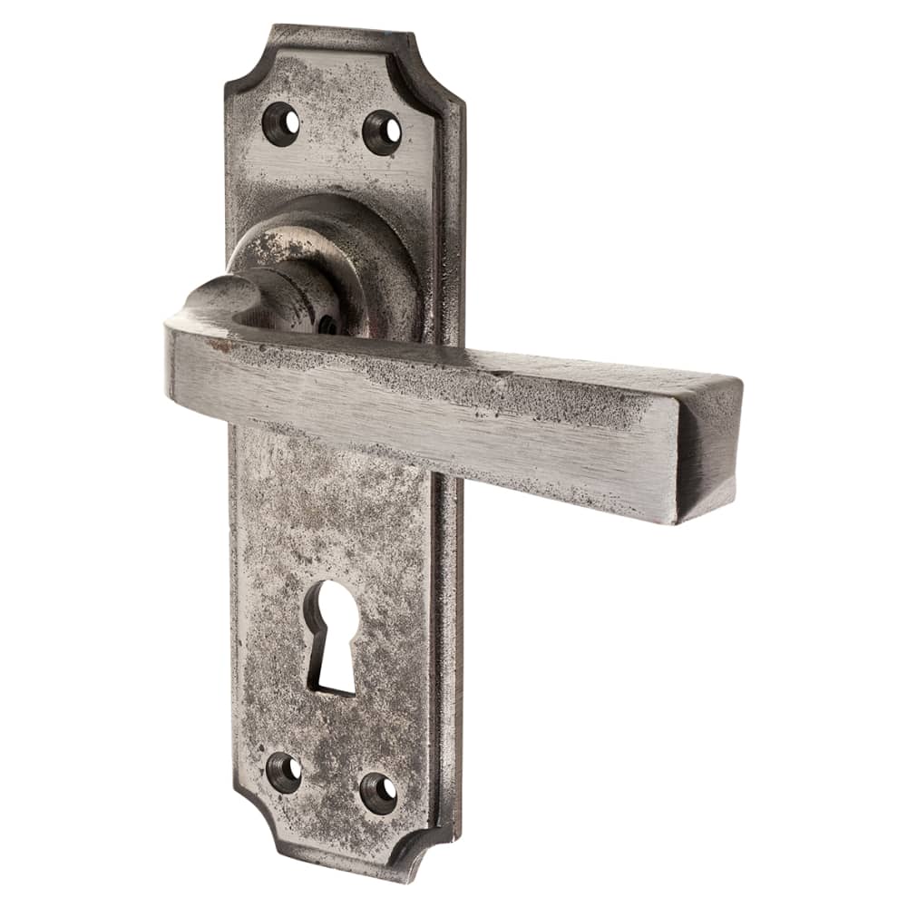 Olde Forge York Lock Door Handle - Keyhole - 152 x 48mm - Polished Iron 