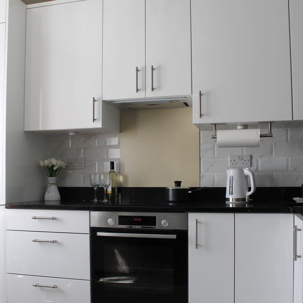 Altro Aluminium Kitchen Splashback - 900 x 750mm - Matt Light Ivory ...
