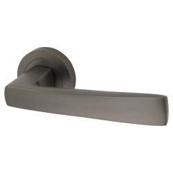 Altro Anthracite Grey Door Handles on Round Rose - Ivy Range