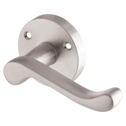 Carlisle Brass Satin Chrome Victorian Scroll Door Handles on Round Rose