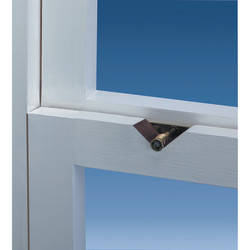 Yale 8013 Sash Window Lock - Pack of 2 with 1 Key