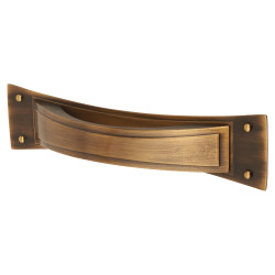 Altro Titan Georgian Cabinet Pull Handle on Backplate - 96mm Centres - Antique Brass