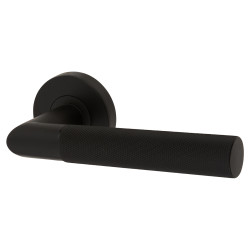 Jigtech Matt Black Knurled Door Handles on Round Rose - Tactil Range