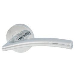 Jigtech Polished Chrome Door Handles on Round Rose - Sabre Range