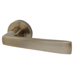 Altro Antique Brass Door Handles on Round Rose - Ivy Range