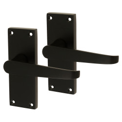 Touchpoint Matt Black Budget Straight Latch Door - Short Plate - Mia Range - 114 x 42mm