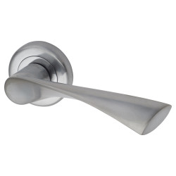 Altro Polished/Satin Chrome Door Handles on Round Rose - Knightsbridge Range