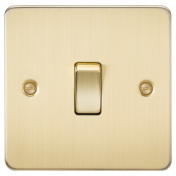 Knightsbridge 10AX 1 Gang Flat Plate Intermediate Light Switch - Brushed Brass