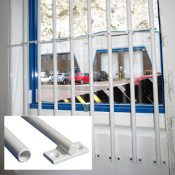 Face Fix Window Bar - 54-66" - White