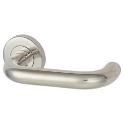 Altro Polished Stainless Steel 19mm Return to Door Handles on Round Rose