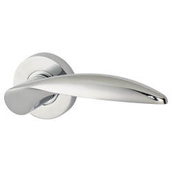 Jigtech Polished Chrome Door Handles on Round Rose - Cresta Range