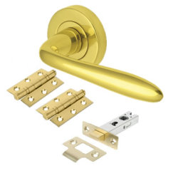 Heritage Brass by M Marcus Polished Brass Latch Door Handles on Rose Pack - Sutton Range