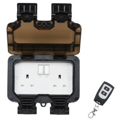 Knightsbridge 13A IP66 2 Gang Switched Outdoor Weatherproof Socket with Remote Control - Black
