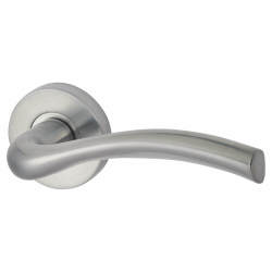 Jigtech Satin Chrome Door Handles on Round Rose - Solar Range