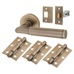 Serozzetta by Carlisle Brass Belas Latch Door Handles on Rose Ultimate Door Pack - Belas Rage