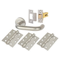 Altro Polished Stainless Steel 19mm Return to Door Latch Door Handles on Rose Pack