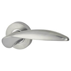 Jigtech Satin Chrome Door Handles on Round Rose - Cresta Range