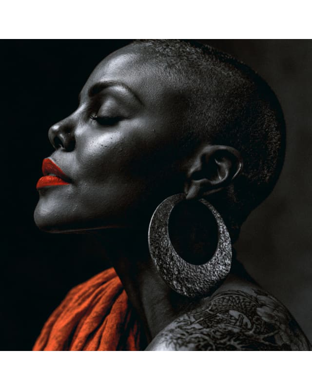 A Pele do Vermelho, obra de Rostro Étnico Atelier