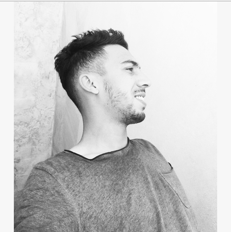 أنور مبروك
