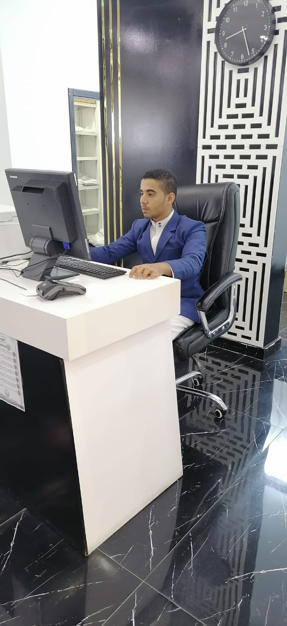 علي قاصر