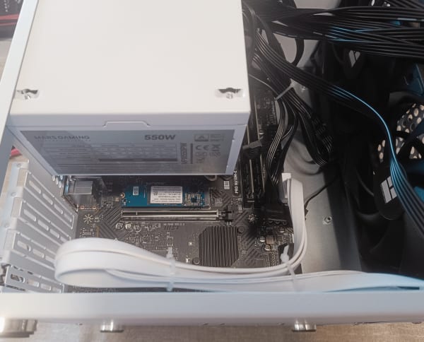 Fitting the PSU in the Sagittarius 8-bay NAS Case