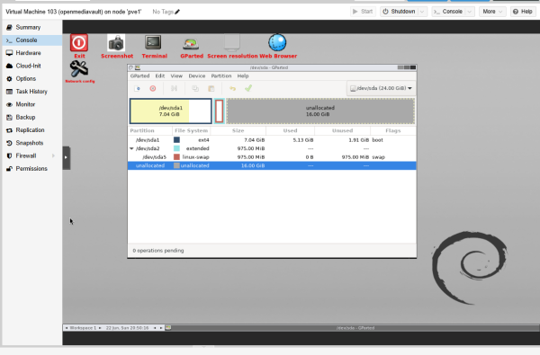 GParted Live in Proxmox
