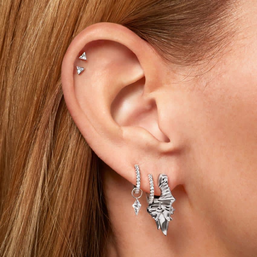 Silhouette Diamond Charm White Gold 6mm