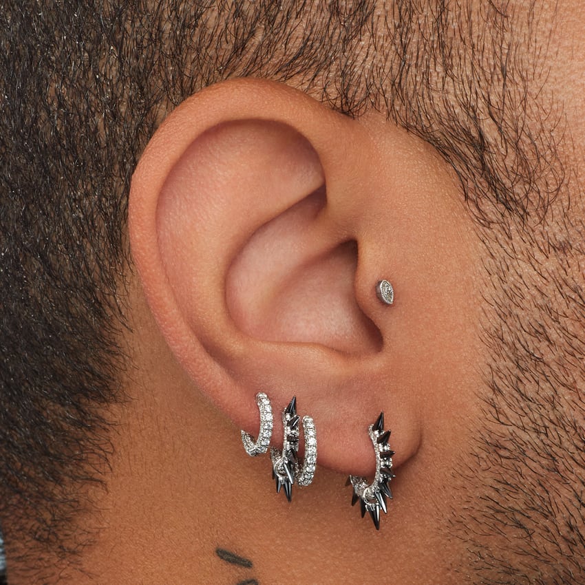 Black Moissanite Mohawk and Diamond Pavé Hoop Earring Yellow Gold 6.5mm