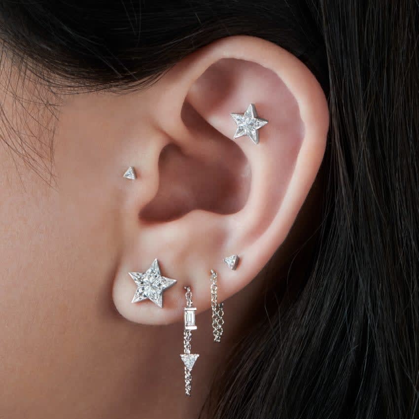 Chain Wrap Stud Earring White Gold 22 mm