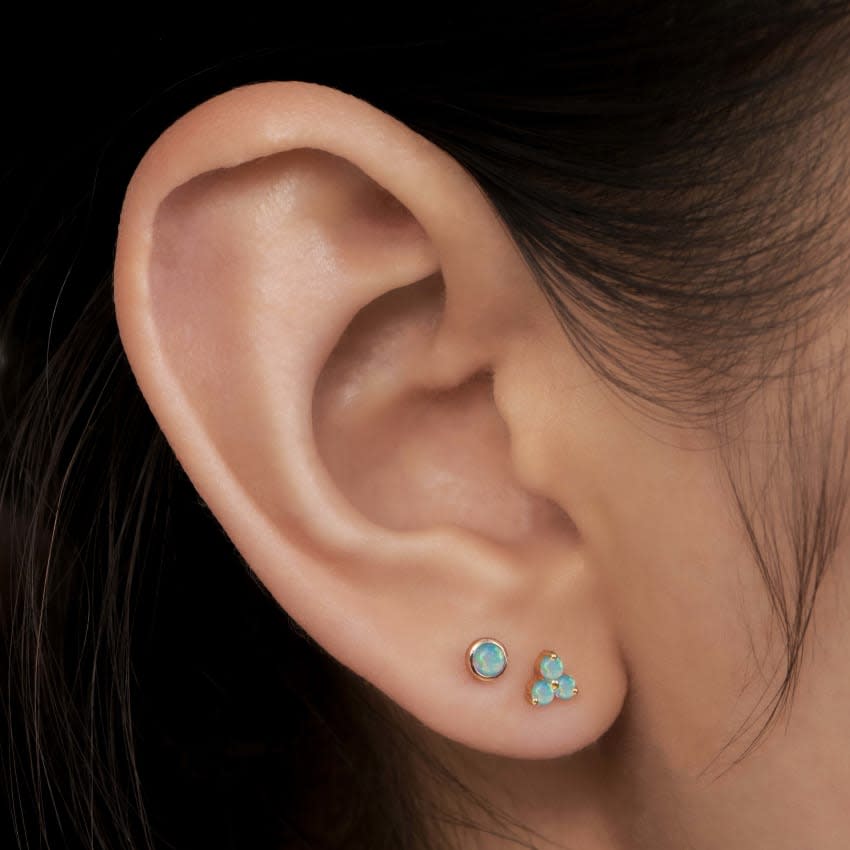 Opal Threaded Stud Earring Yellow Gold 3mm