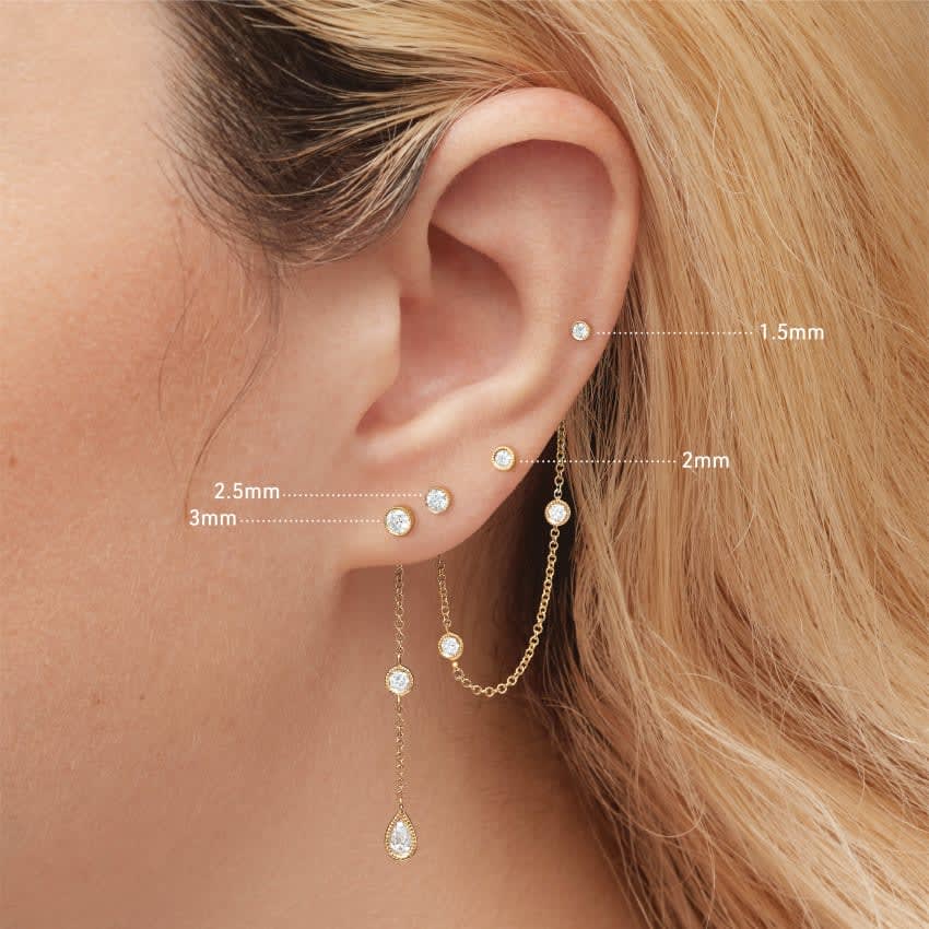Scalloped Set Diamond Threaded Stud Earring Yellow Gold 2mm