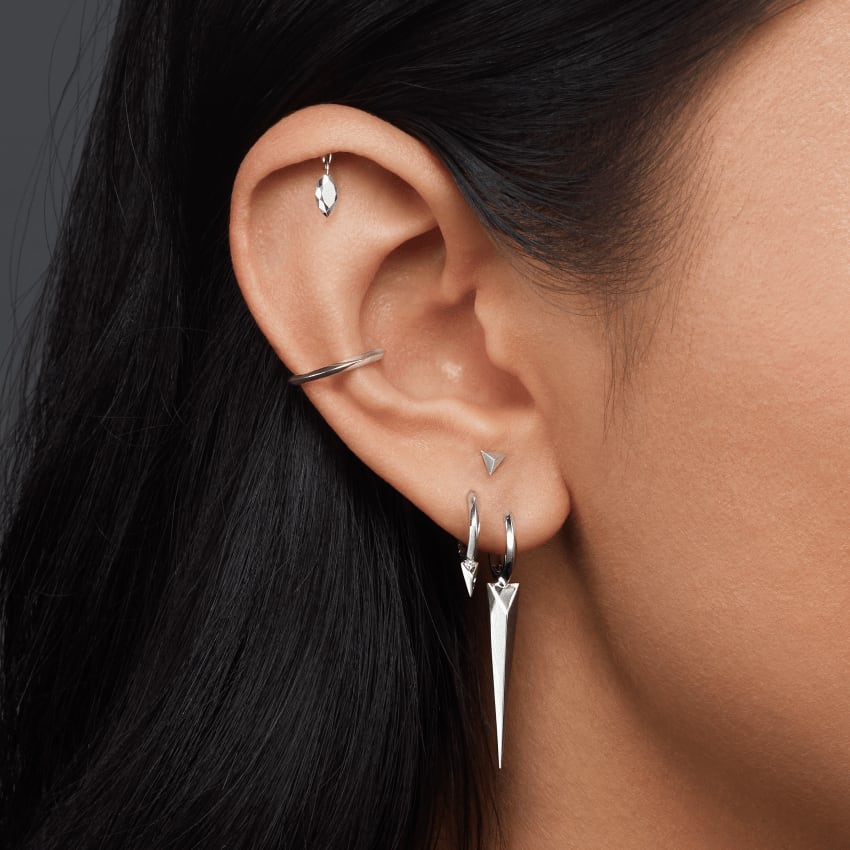 Faceted Single Short Spike Hoop Earring Yellow Gold 8mm