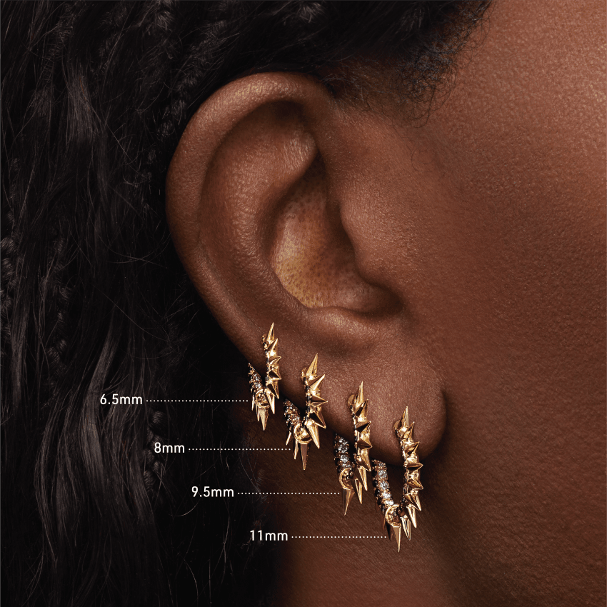 Metal Mohawk with Black and White Diamond Pavé Hoop Earring Yellow Gold 8mm