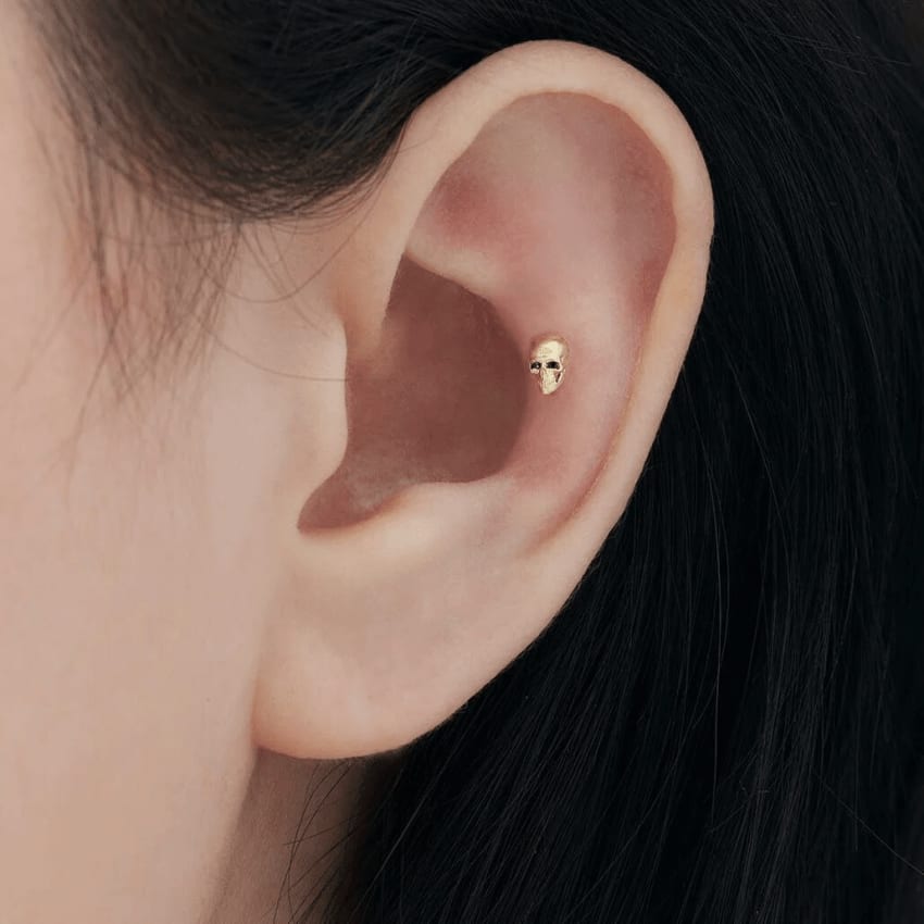 Black Diamond Eye Matte Skull Threaded Stud Earring White Gold 5mm