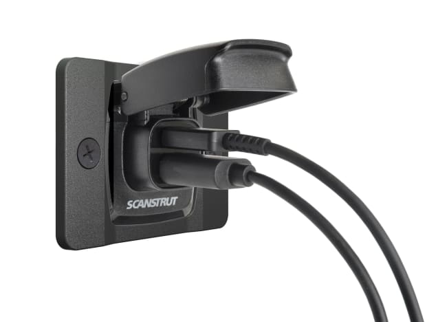 Scanstrut SC-USB-F2 Flip Pro USB-A/USB-C vanntett ladeport med frontramme
