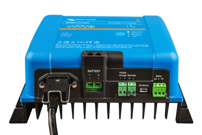 Victron Phoenix Smart IP43 Batterilader 12V
