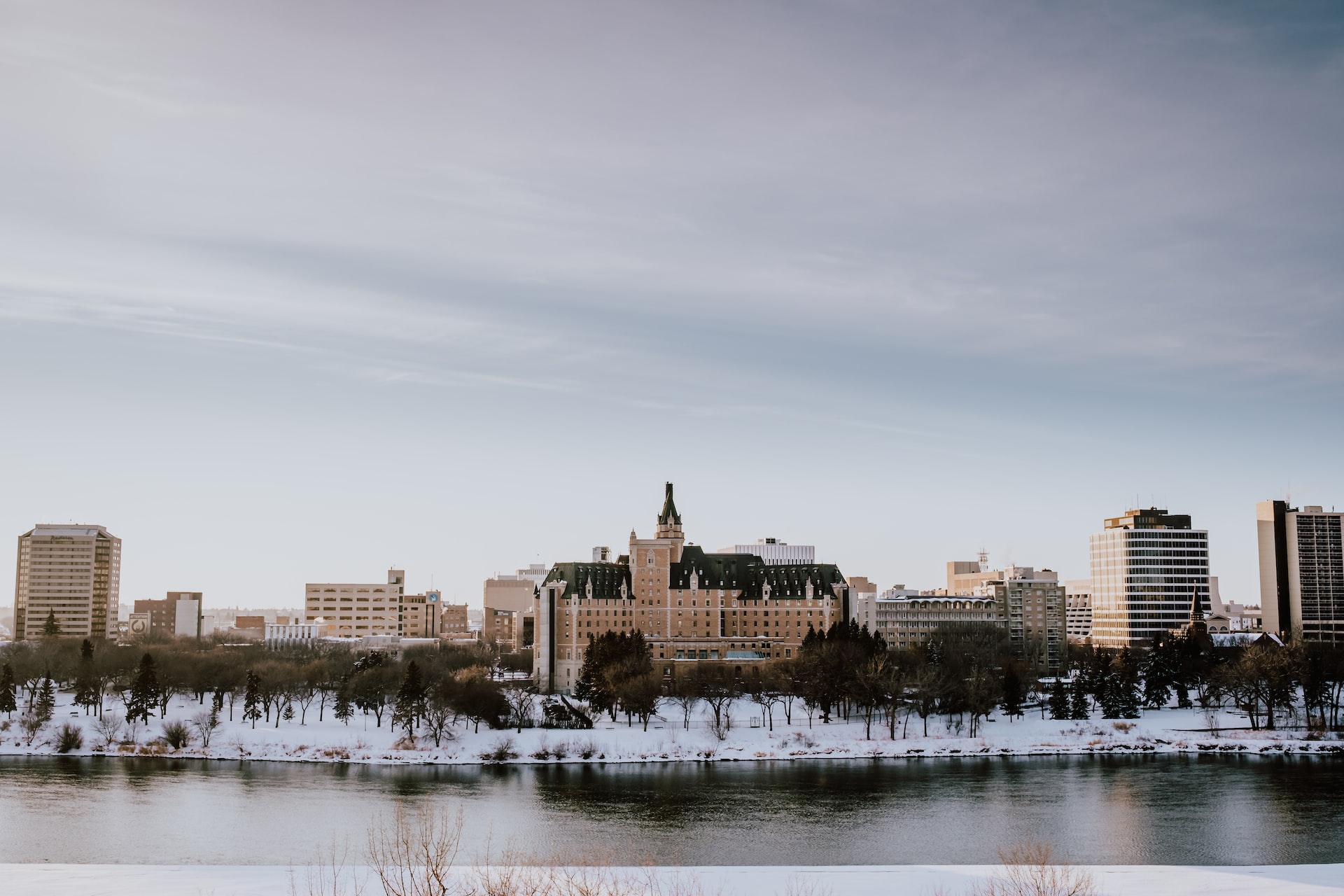 Everything You Must Know Before Moving From Toronto to Saskatoon in