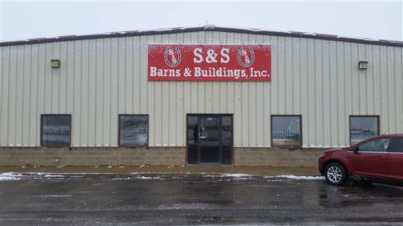 S & S Barns & Buildings