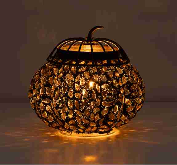 Scentsy Wall Fan diffuser plugs into your wall comes in 4 styles priced at $25-$30.Scentsy Mini Fan diffuser comes in 3 colors and plugs into any USB port priced at $15.Scentsy Go Solid (no light)$35 or Scentsy Go $50-both are battery operated Scentsy Wall Fan diffuser plugs into your wall comes in 4 styles priced at $25-$30.<br />Scentsy Mini Fan diffuser comes in 3 colors and plugs into any USB port priced at $15.<br />Scentsy Go Solid (no light)$35 or Scentsy Go $50-both are battery operated